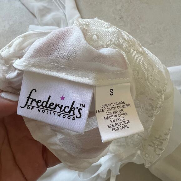 Frederick’s Of Hollywood White Lace Halter Chemise Size S - Picture 5 of 6